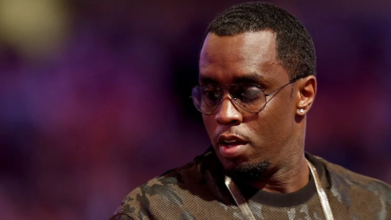 Diddy paditi një burrë që pretendon se ka video-kaseta të festave famëkeqe të tij për të cilat po akuzohet