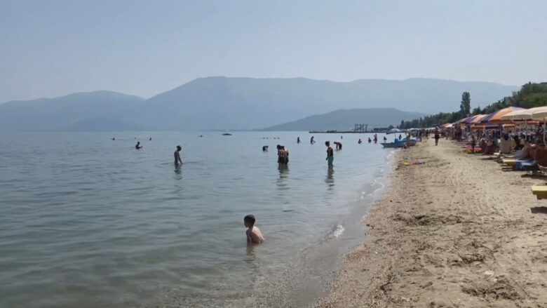 Tkurren plazhet private, në Pogradec mbi 80% e sipërfaqes do të jetë publike