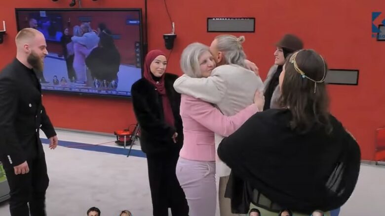 Xuxi surprizohet nga familja e tij në finalen e Big Brother VIP Kosova