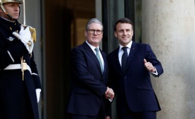 Starmer mbërrin në Pallatin Elysee për samitin me liderët evropianë