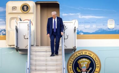 Air Force One i ri është vonuar, Trump: Nuk jam i kënaqur me Boeing – mund të blejmë një aeroplan tjetër