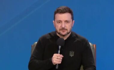 Zelensky i gatshëm të heq dorë nga posti i presidentit në këmbim të paqes në Ukrainë