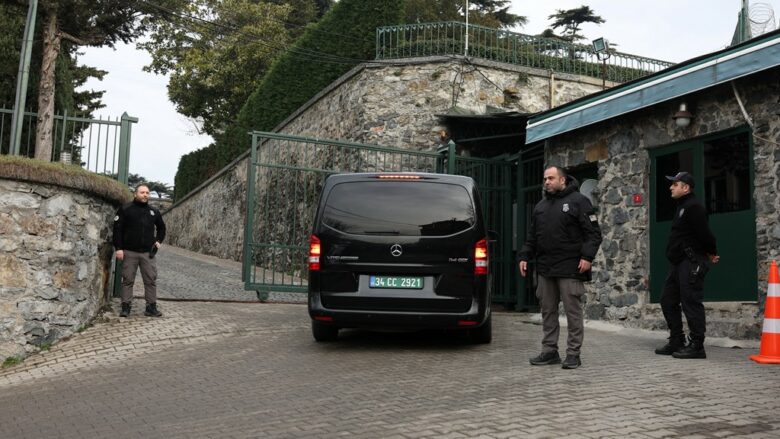 Delegacioni rus mbërrin për bisedime me SHBA-në në Stamboll