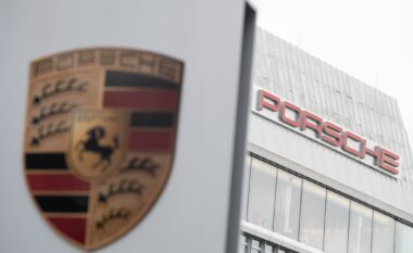 Prodhuesi gjerman i makinave sportive Porsche planifikon riorganizimin e bordit