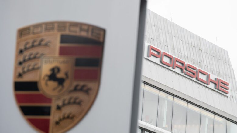 Prodhuesi gjerman i makinave sportive Porsche planifikon riorganizimin e bordit