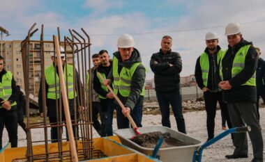 Fillon faza e rindërtimit të stadiumit të qytetit në Fushë Kosovë në vlerë rreth 2.9 milionë euro