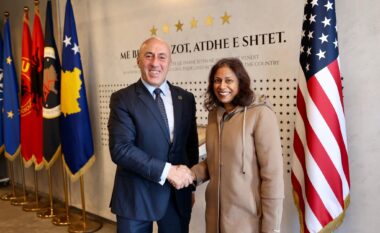 Haradinaj takon të ngarkuarën me punë në Ambasadën amerikane, Prattipati – flasin për partneritetin strategjik Kosovë-ShBA