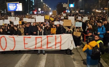 Protestohet për Frosinën, vajzën 22 vjeçare e cila vdiq në aksidentin në Shkup