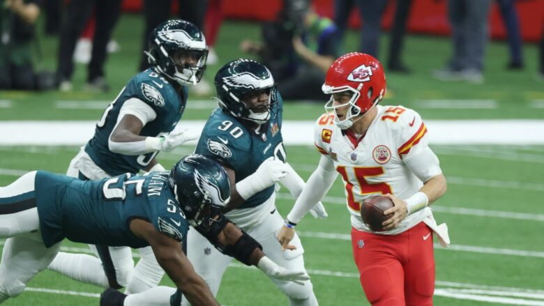 Philadelphia Eagles mposht Kansas City Chiefs në finale të Super Bowl