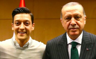 Mesut Ozil futet në politikë, bëhet pjesë e partisë së Erdoganit