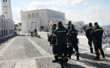 Ishulli i famshëm grek Santorini shpall gjendje të jashtëzakonshme