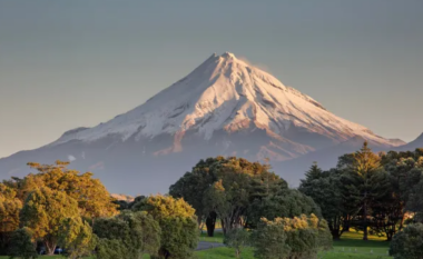 Ndodh edhe kjo – mali Taranaki në Zelandën e Re tani njihet ligjërisht si person