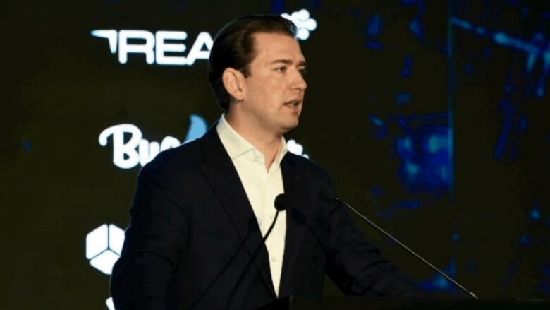 A ju kujtohet Sebastian Kurz - kompania e tij vlen një miliard dollarë