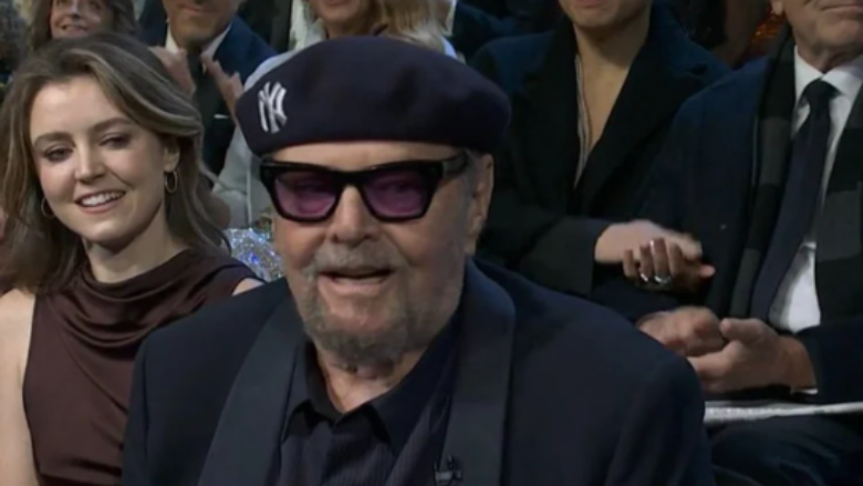 Momente të rralla: Jack Nicholson befason fansat duke u shfaqur në publik pas gati dy vitesh