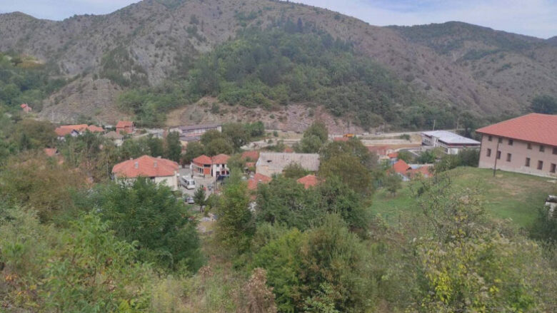 Gruaja shqiptare e burri serb kanosen nga disa serbë të Banjskës, u kërkohet të largohen