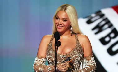 Beyonce më në fund fiton “Albumin e Vitit” në Grammy 2025, pas kritikave të Jay-Z, ndërsa Taylor Swift shpërfillet