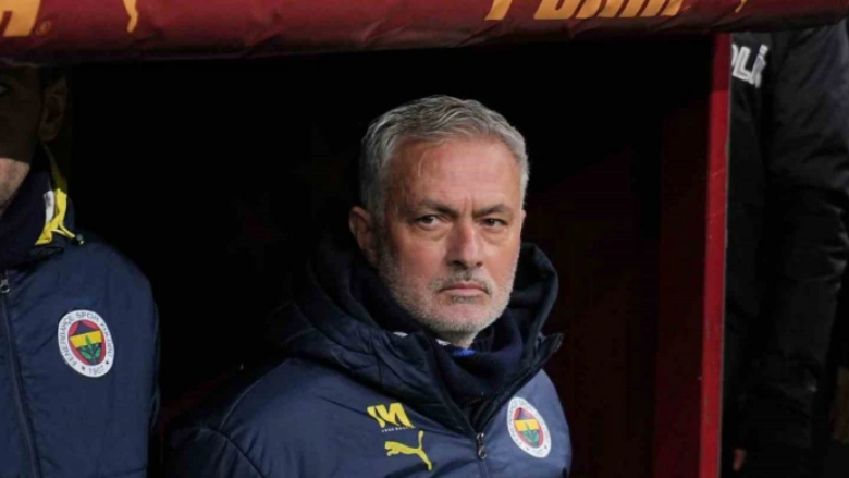 Jose Mourinho flet për gjyqtarin slloven që e drejtoi ndeshjen Galatasaray-Fenerbahce