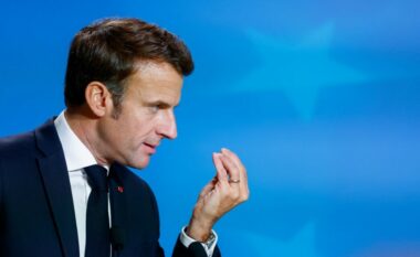 Macron iu drejtohet evropianëve: Nuk duhet të bëhemi vasal të amerikanëve