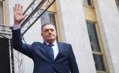 Dodik reagon pasi u dënua me një vit burg dhe gjashtë vjet ndalesë të ushtrimit të detyrës së presidentit