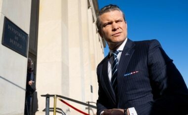 Pete Hegseth vazhdon të reduktojë stafin, largon 5400 punonjës të Pentagonit