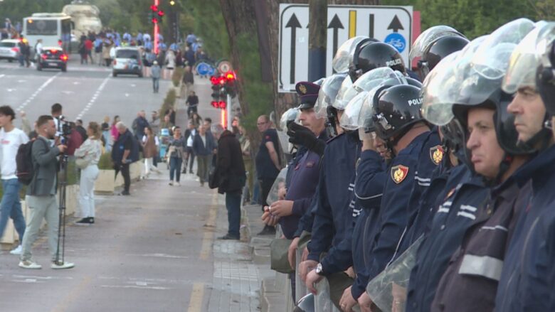 Protesta e opozitës në Shqipëri, mbi 1,000 efektivë në terren