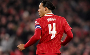 Arsyeja e trishtueshme pse Virgil van Dijk nuk e ka mbiemrin e tij në pjesën e pasme të fanellës së Liverpoolit