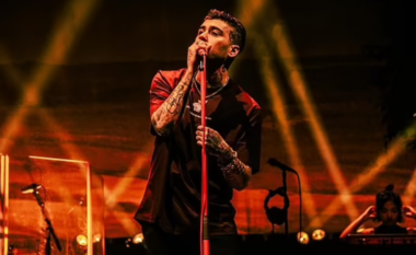 Zayn Malik përfundon turneun e tij të parë solo dhe falënderon fansat për mbështetjen