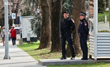 Prokuroria e Bosnje e Hercegovinës lëshoi urdhër për ndalim, Dodik feston ditëlindjen – pallati i Republika Sërpska ruhet nga policët me armë të gjata