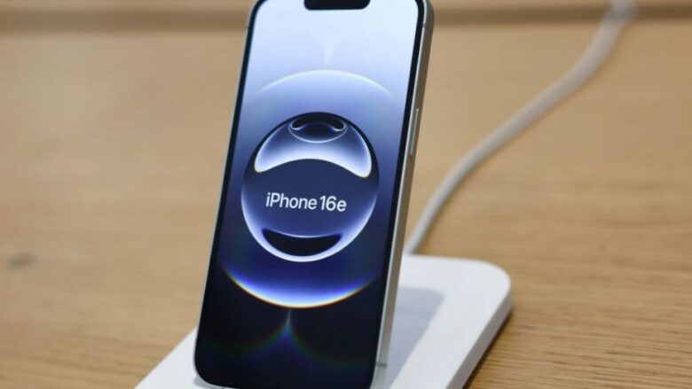 Çmontohet iPhone 16e, ja çfarë ka brenda