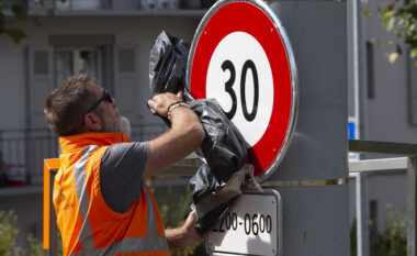 Zviceranët kundër ndalimit të zonave 30 km/orë në brendësi të qyteteve