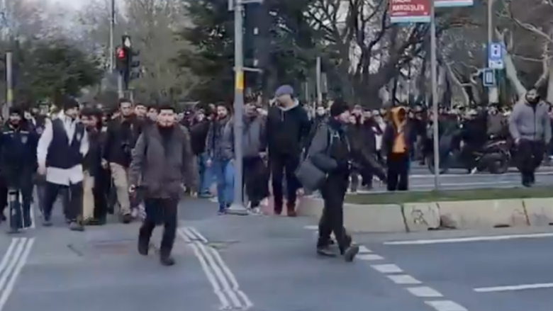 Kaos në rrugët e Stambollit pas arrestimit të kryetarit të këtij qyteti