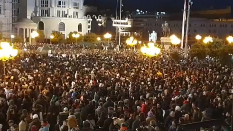 Ndalohen disa gazetarë në Shkup për shkak se kanë xhiruar me dronë