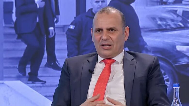 Canaj: Më pengoi shumë, dëgjova se askush nga familja Jashari nuk ishte në varrimin e babait të Thaçit