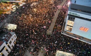 Studentët me protestë masive më 15 mars në Beograd, Vuçiq angazhon policët e pensionuar nga Kosova 'për t'iu kundërvë atyre'