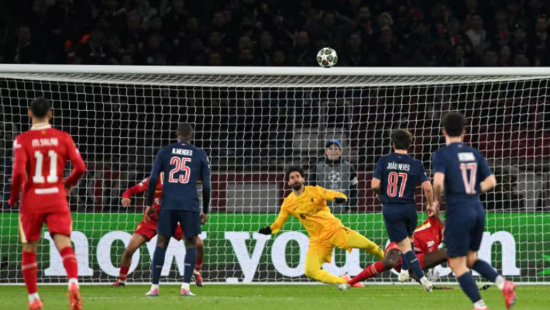 Dominim total nga PSG në 45 minutat e parë përballë Liverpoolit – Alisson ka bërë mrekullinë