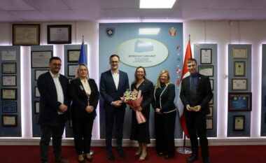 Kryetari Hyseni pret ambasadoren e Kanadasë – diskutojnë për projektet dhe sfidat e Komunës së Gjilanit