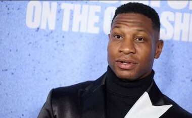 Jonathan Majors rrëfen abuzimin seksual që përjetoi në moshën 9-vjeçare