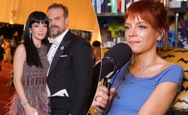 Lily Allen flet për sfidat e ndarjes nga David Harbour, ndërsa bën shaka: Vrasja mund të më ketë shkuar në mendje