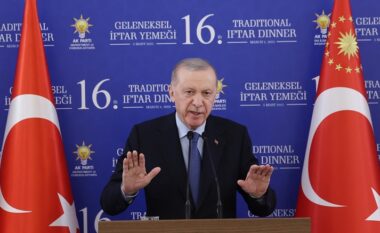 Izraeli nuk do të gjejë paqe pa themelimin e shtetit palestinez – thotë Erdogan