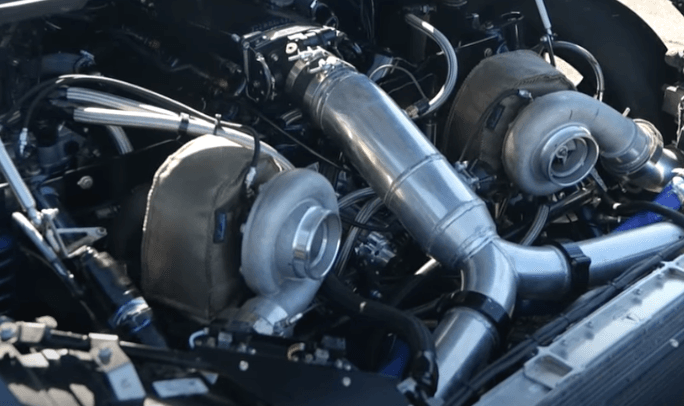 Tesla's craziest car - road racing with a 8-liter V9.3 engine in the ...