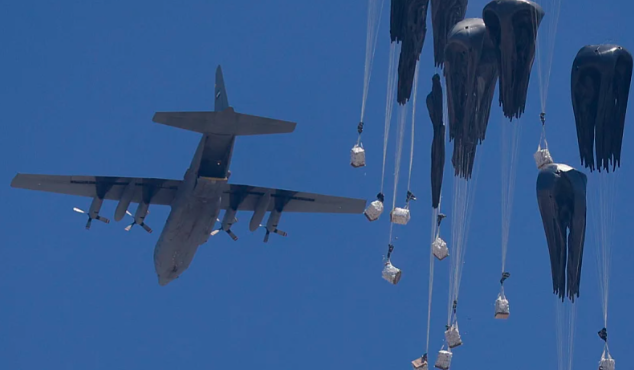 Jordania dhe Emiratet e Bashkuara Arabe dërgojnë 25 ton ndihmë humanitare në Gaza nga ajri